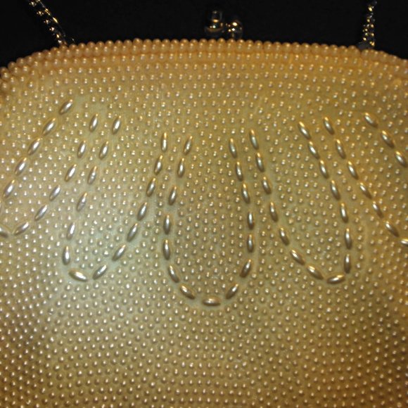 Japanese Faux Pearl Beaded Pinkish Beige Satin Lined Snap Clutch Evening Purse - Picture 4 of 17